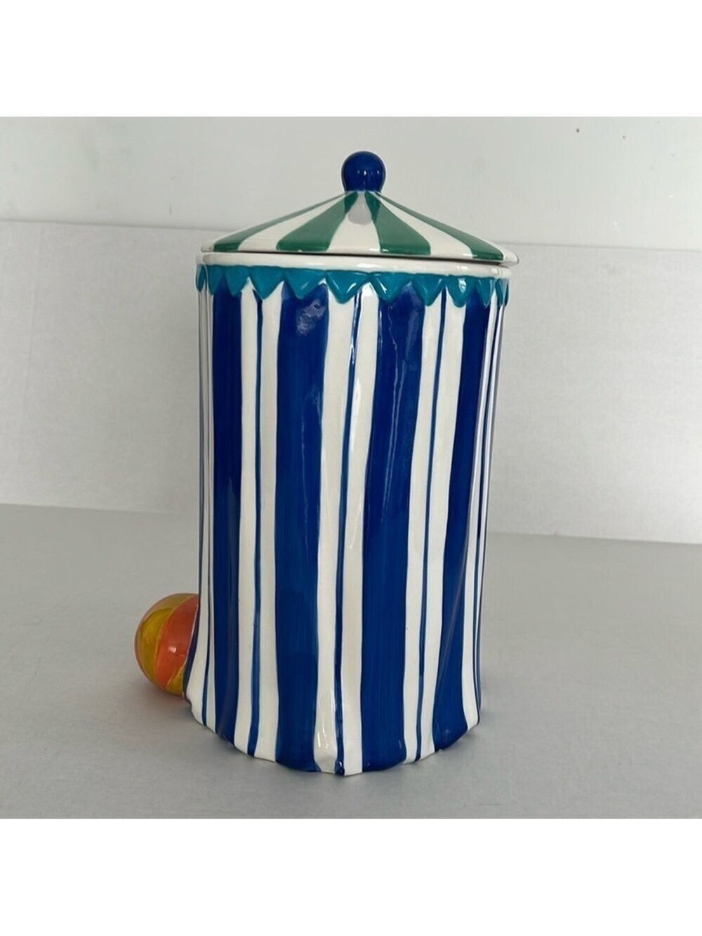 Vintage Enesco Daniel Dela Cruz Beach Cabana Cookie Jar Pool Party Summer Decor - Picture 11 of 16